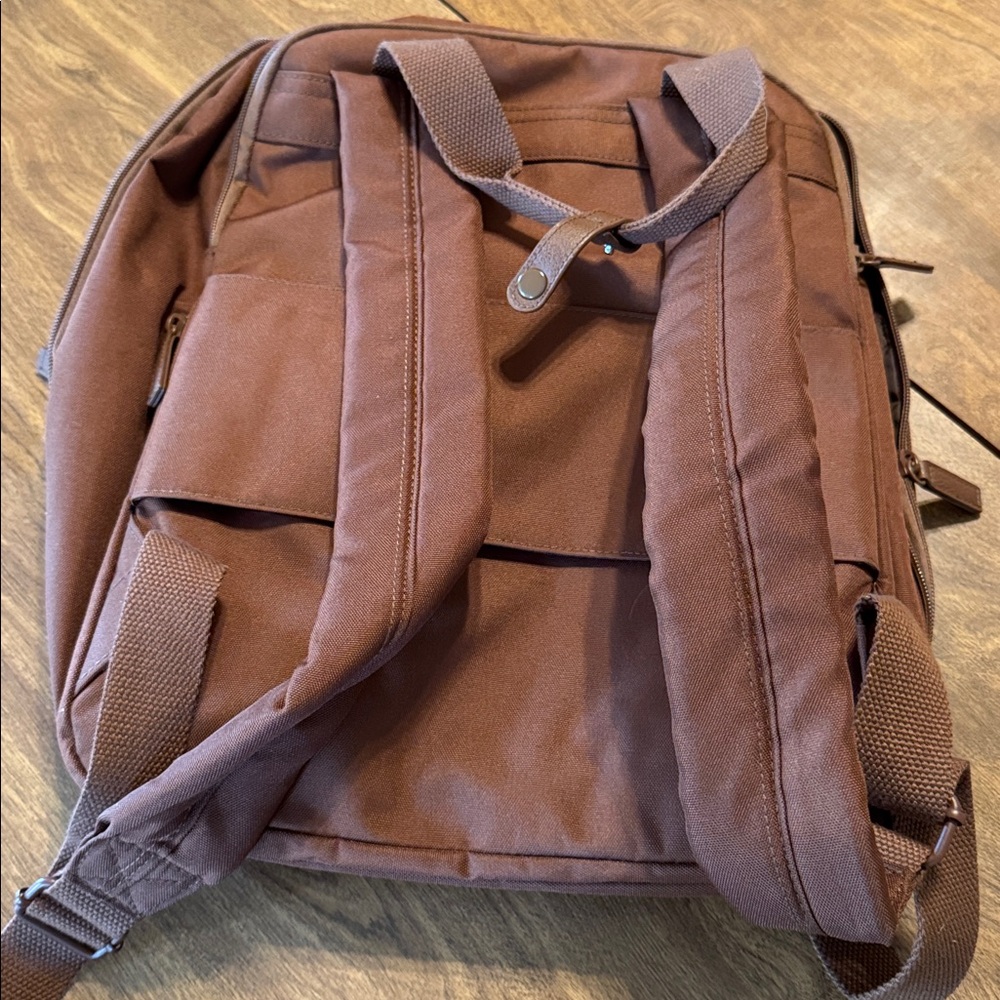 BEIS Expandable Backpack - Picture 2 of 4